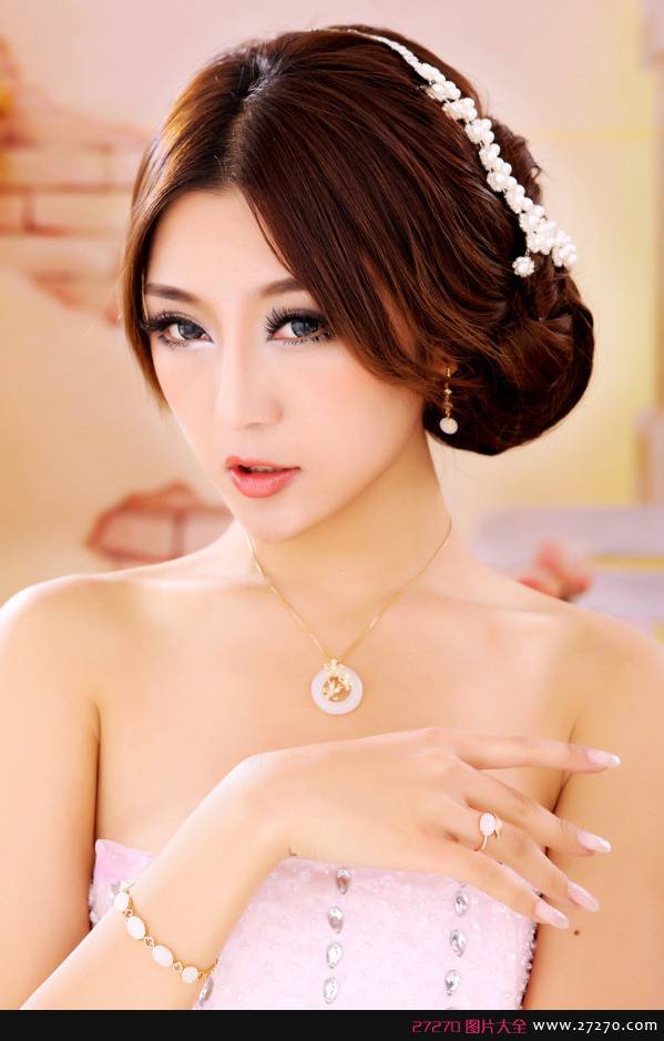 靓丽甜美小模特的性感迷人