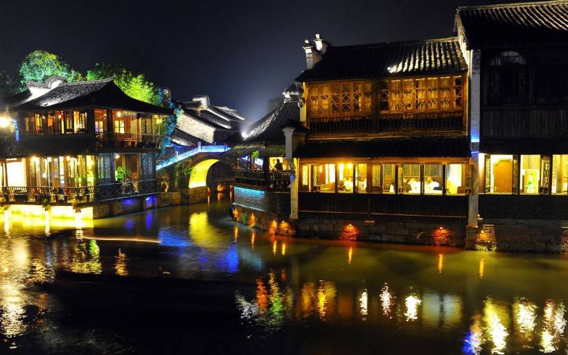 浙江乌镇美丽迷人夜景图片