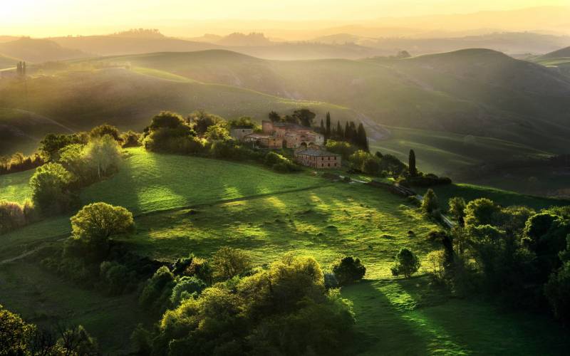 壮美的意大利托斯卡纳草原高清图片