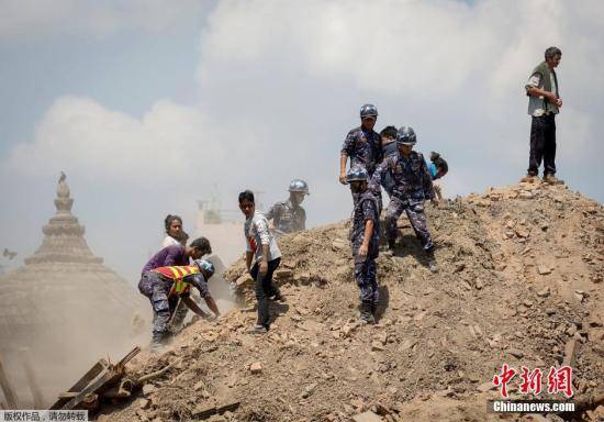 尼泊尔8.1级强震 死亡人数不断攀升