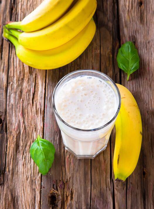 夏季健康营养香蕉牛奶饮品