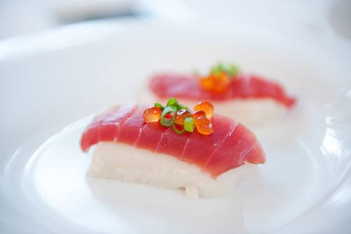 海鲜寿司图片色味俱佳