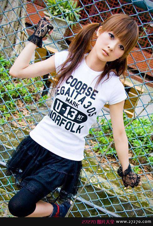 蝶恋花情结美女果子