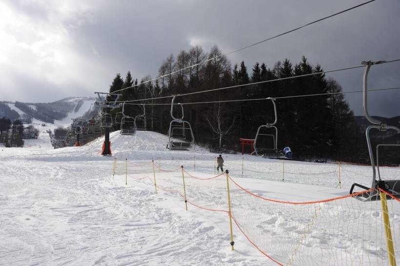 日本长野县志贺高原滑雪场素材