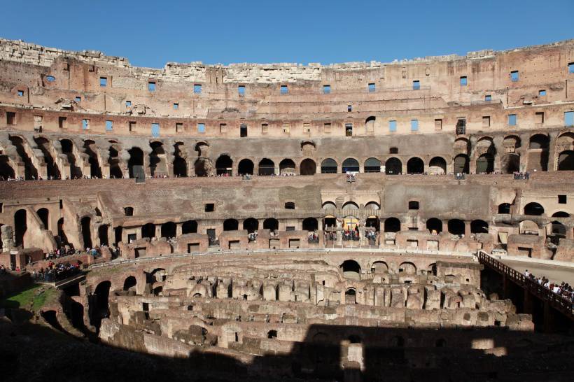 历史文化名城罗马斗兽场风景图片