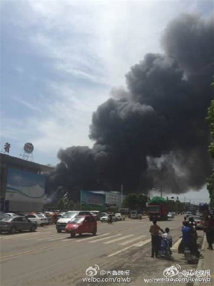 济南平阴伊利乳业发生火灾 尚未发现人员伤亡