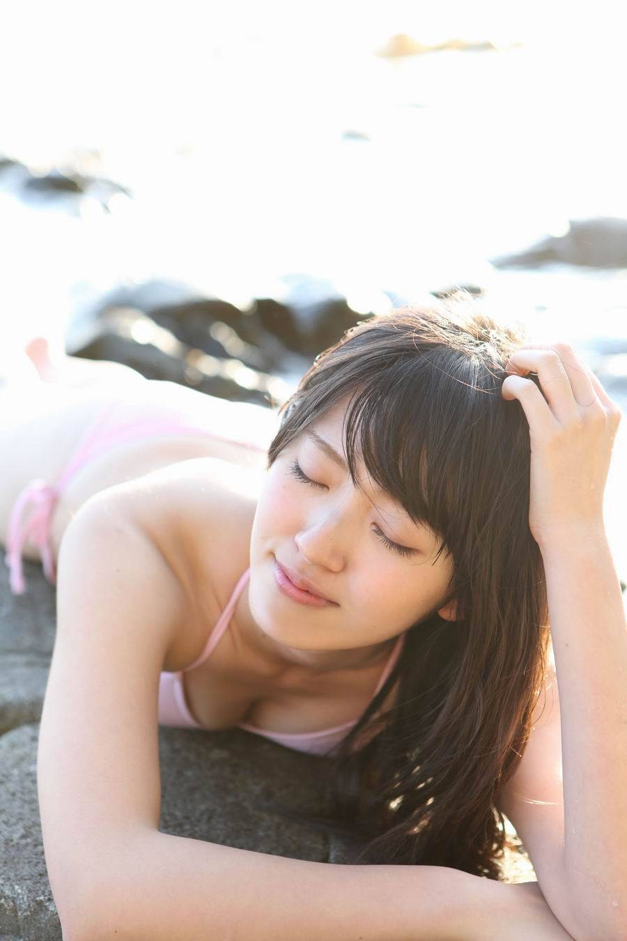 日本小美女鈴木愛理性感泳衣写真