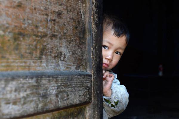 探访中国最穷困人口 一年最多吃3次肉令人心酸