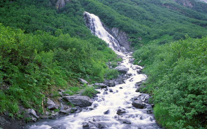 山脚唯美自然风景图片