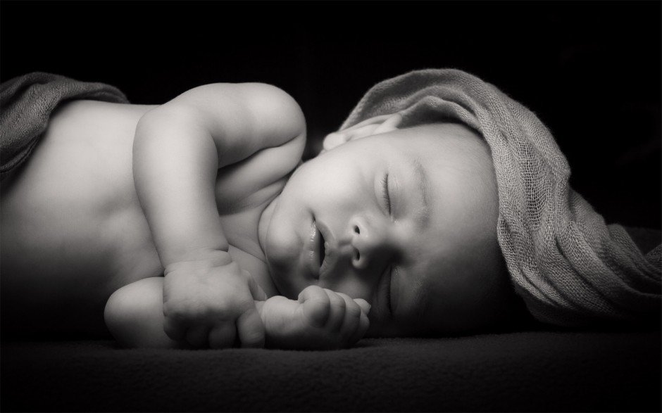 熟睡中的萌宝宝可爱唯美高清写真图片