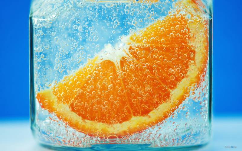 金黄多汁橙子水果图片