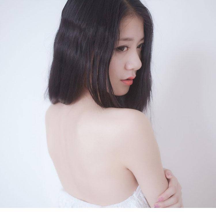 甜美韩国玉女人体艺术照片