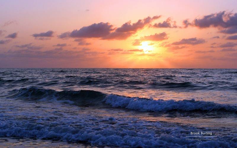 黄昏天空色彩精美壁纸赏析