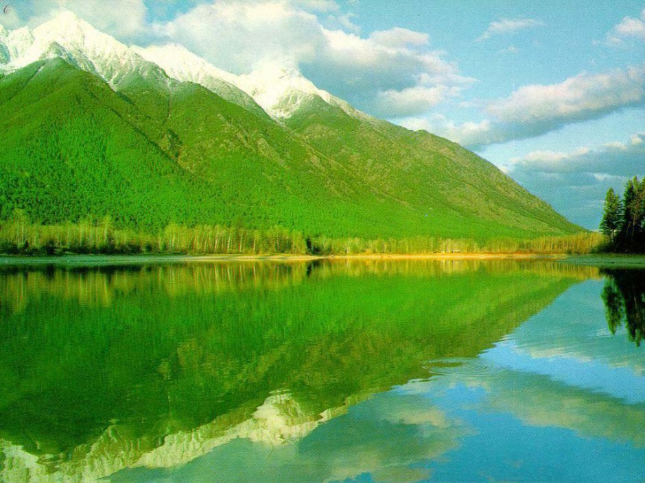 绿色山水风景壁纸高清护眼