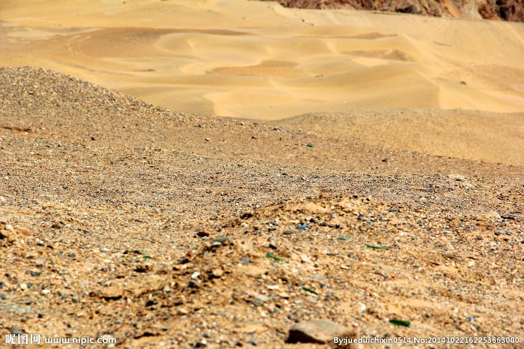 唯美高清戈壁风景图片