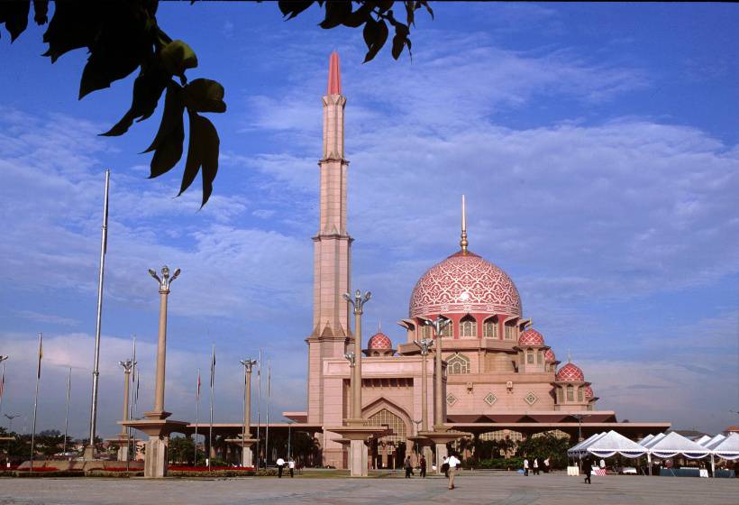 沙巴水上清真寺高清摄影图片