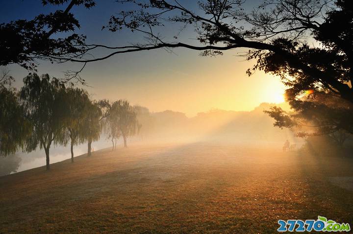 清晨唯美夕阳高清摄影