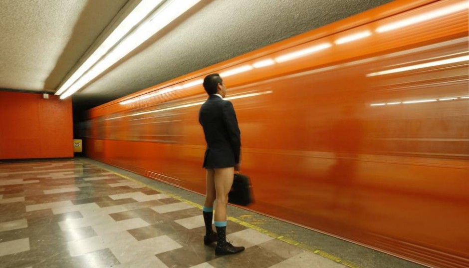 一年一度的地铁无裤日 再次席卷全球