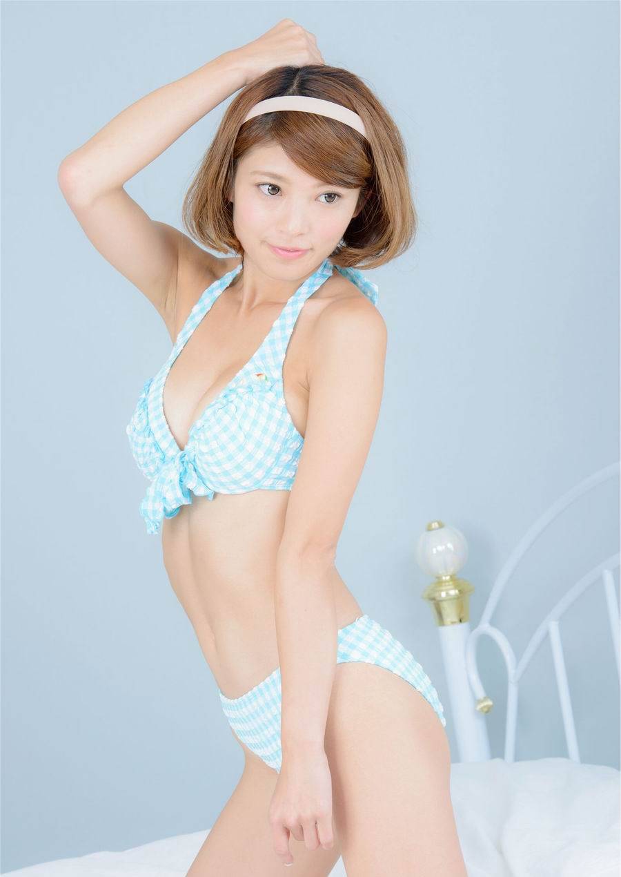 清纯美女辻井美香私房诱惑写真