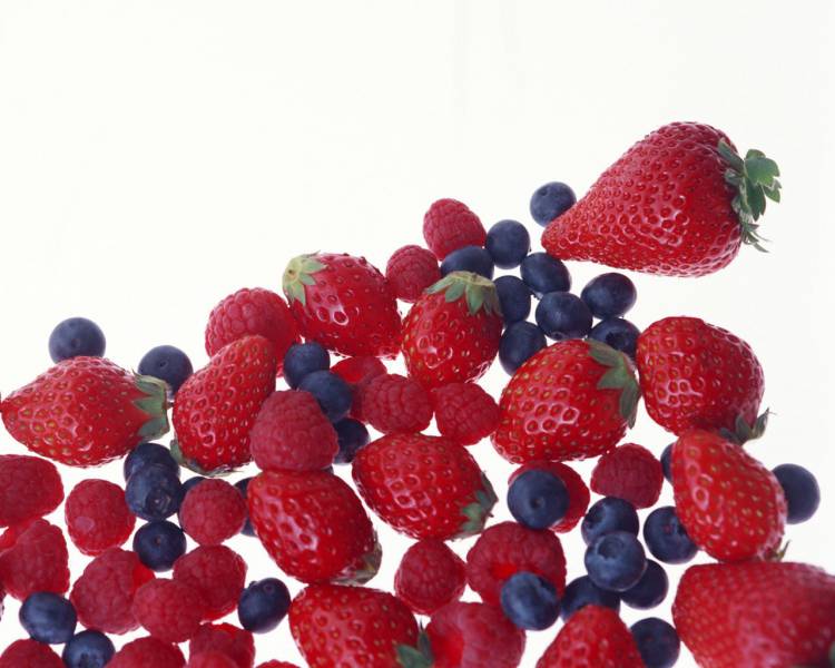 香甜诱人的草莓高清桌面壁纸