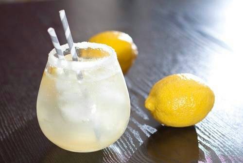 柠檬饮料图片冰爽解暑