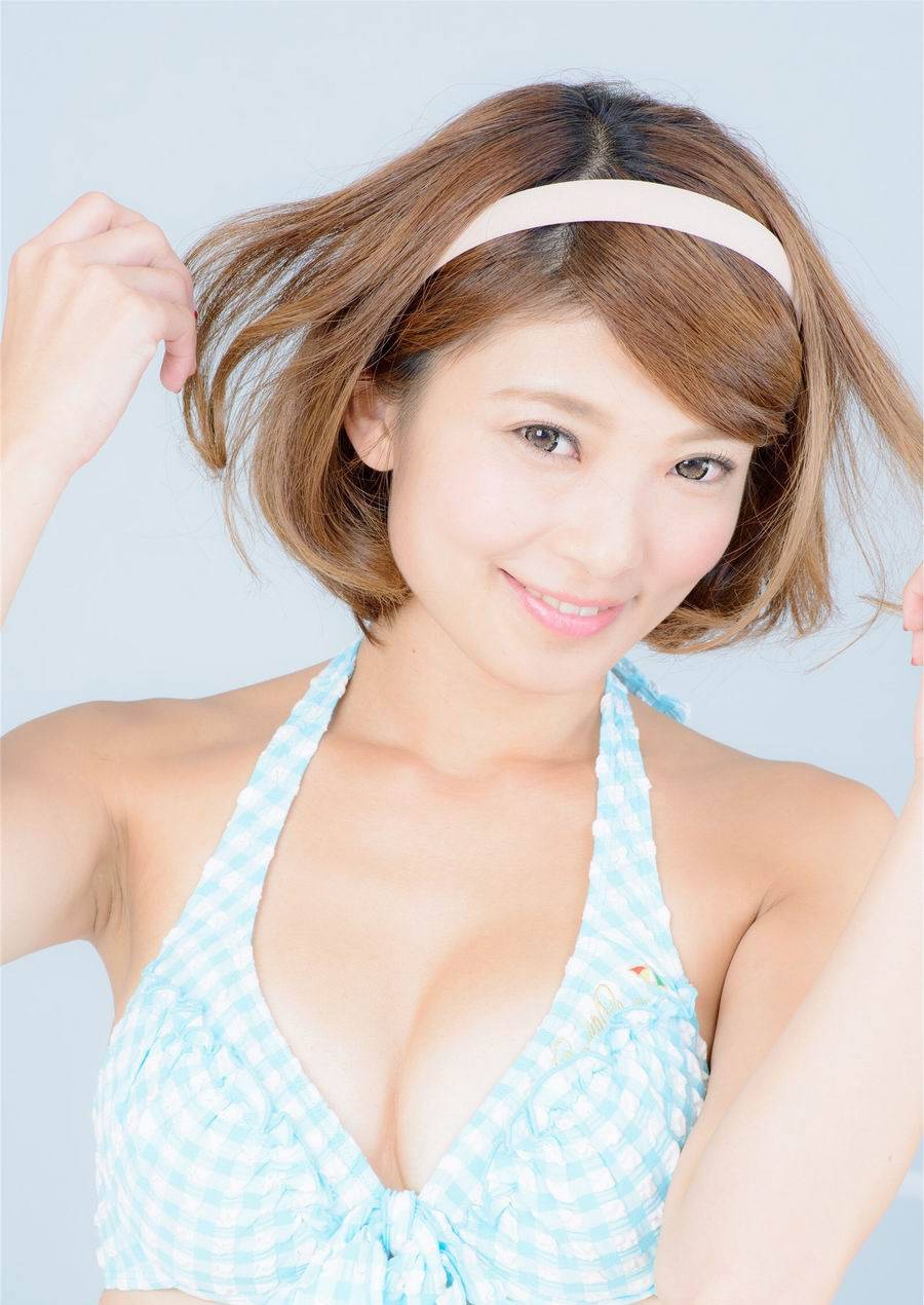 清纯美女辻井美香私房诱惑写真