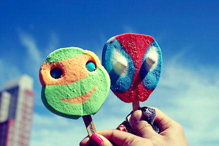 色彩缤纷的冰淇淋图片