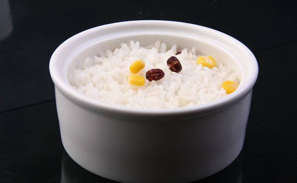 美味诱人的主食米饭图片