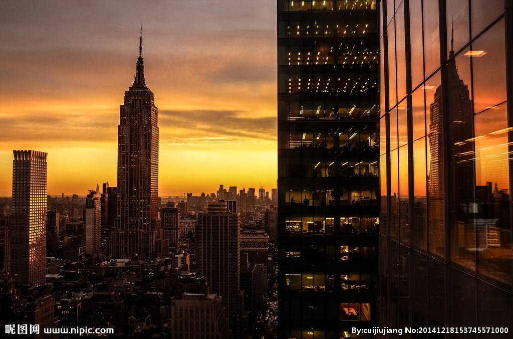 纽约帝国大厦迷人天空图片