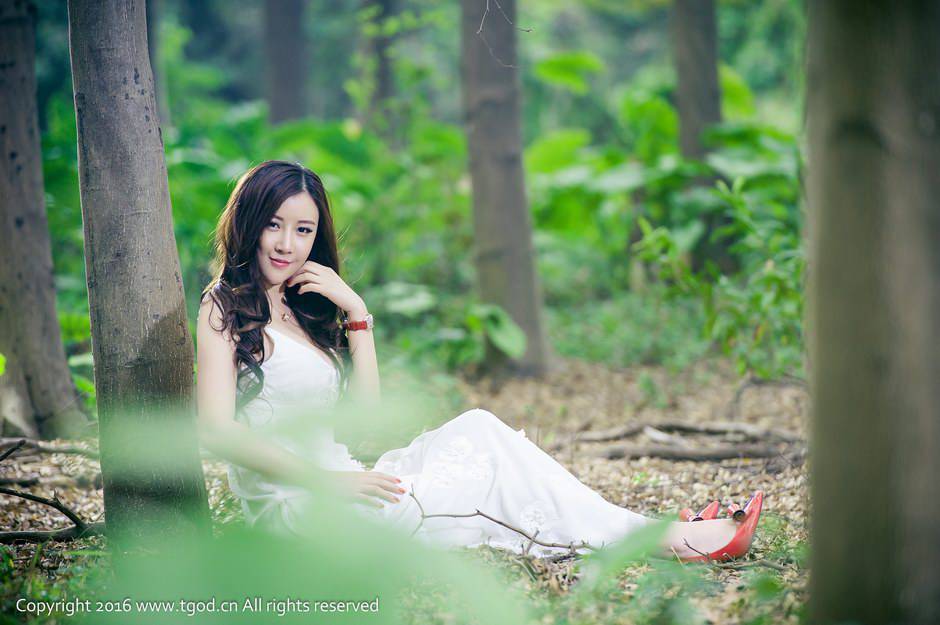 中国人体艺术模特王婉悠丛林诱惑来袭