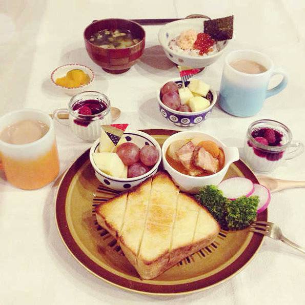 营养早餐搭配打开活力一天