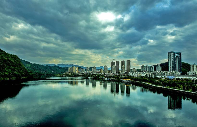 浙江建德新安江唯美风景高清图片