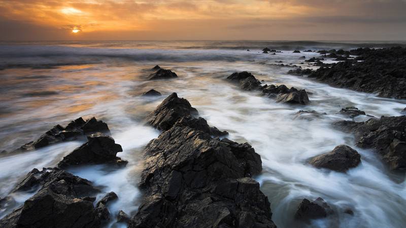 雄壮山峰宽阔湖泊自然风景合集