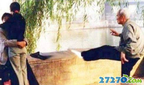 每日爆笑 强劲的搞笑