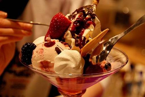 花式水果冰淇淋冰爽香甜