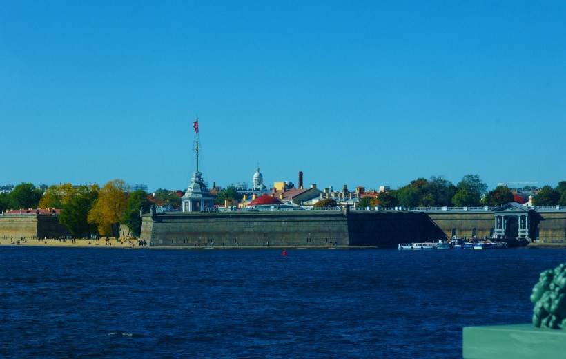 圣彼得堡涅瓦河迷人风景壁纸