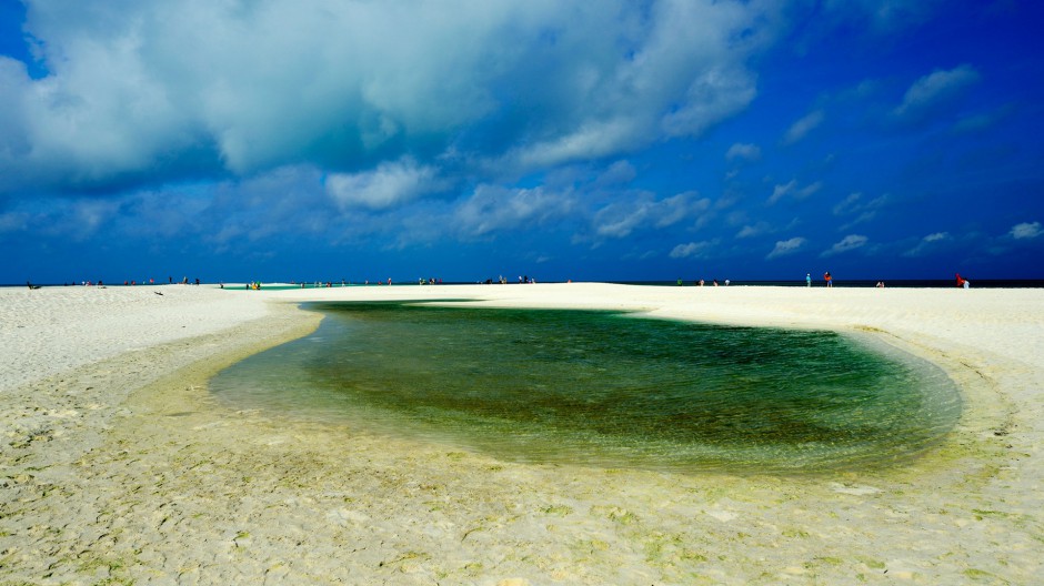 蓝色海洋沙滩海边风景图片背景素材