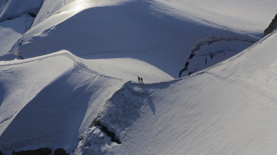 法国雪山浪漫风景图片