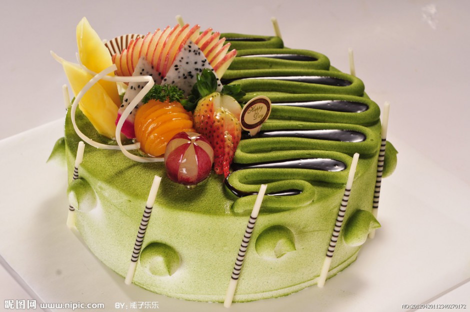 自制精美好吃的水果生日蛋糕
