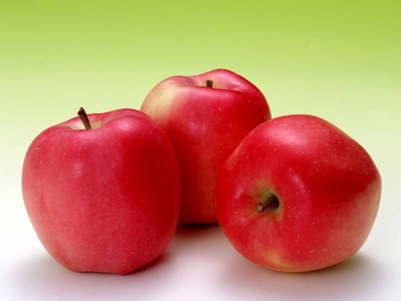 红嫩嫩的苹果诱惑高清水果图片