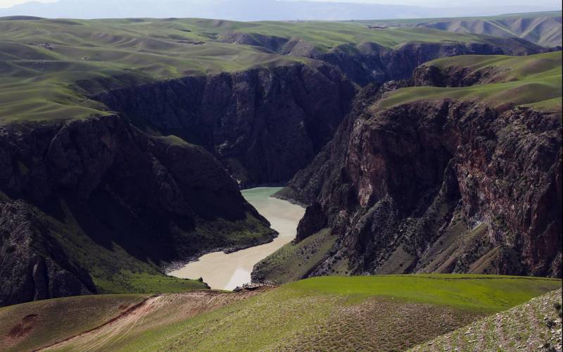 新疆阔克苏大峡谷自然风光大图
