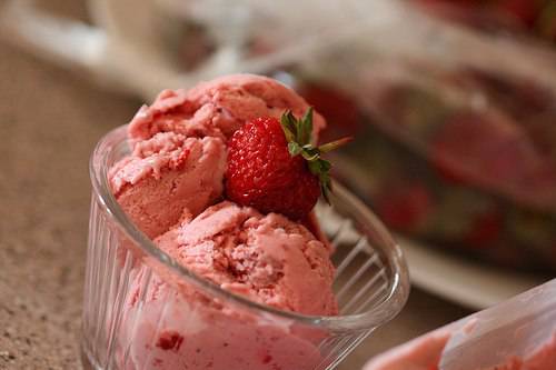 花式水果冰淇淋冰爽香甜