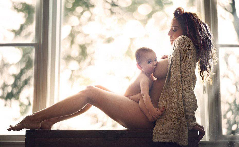 美国美女母爱人体艺术摄影