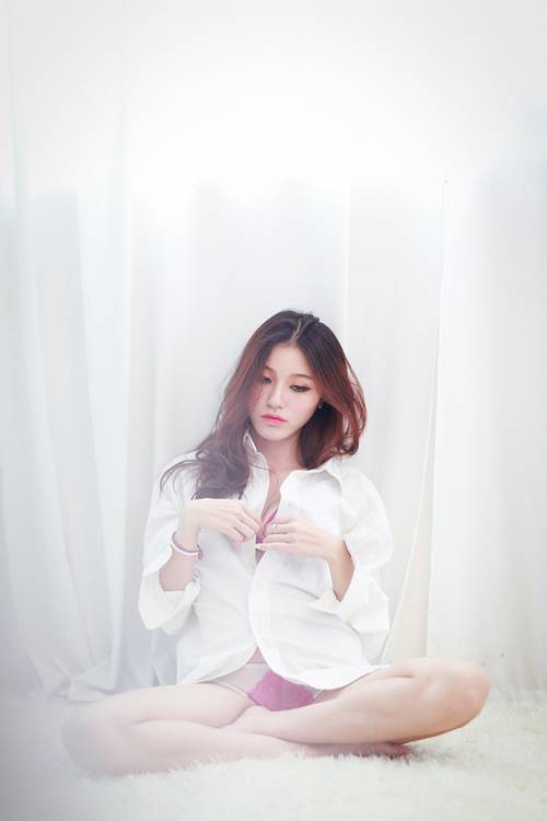 性感美女秋莹私房写真