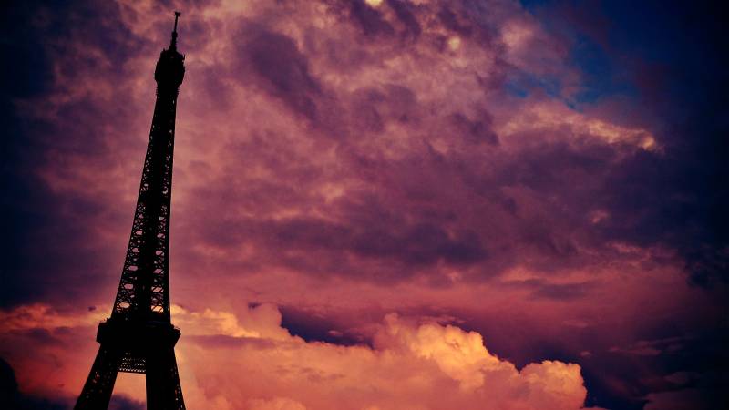 巴黎最高建筑物埃菲尔铁塔唯美图片