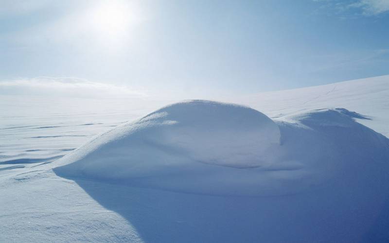 冬天美丽的雪山雪景3d壁纸