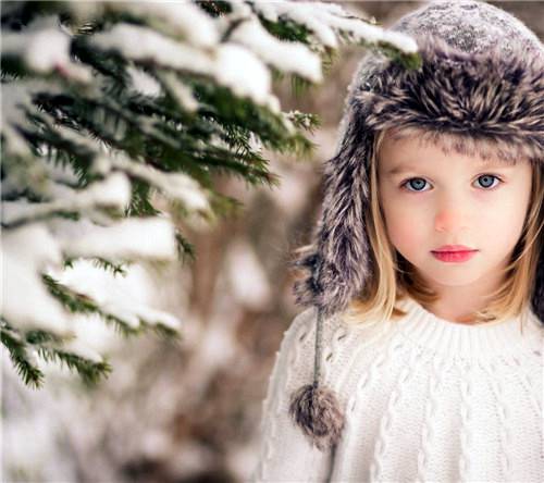 亲爱的小孩子治愈系图片