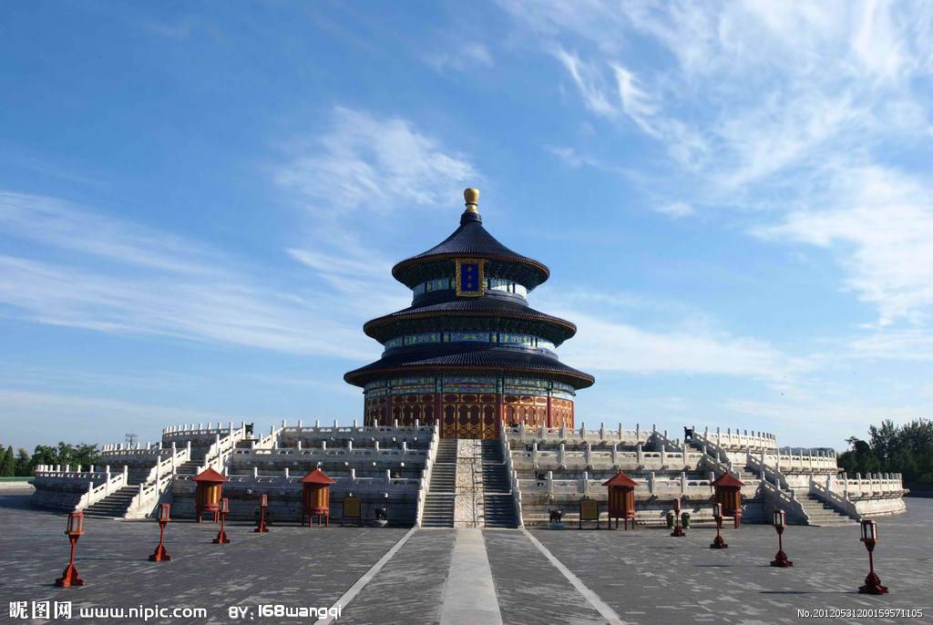 迷人的宫殿外景高清图片