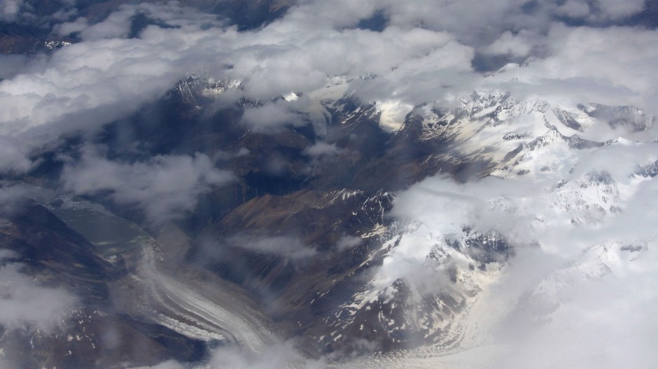 西藏雪山风景图片洁白梦幻