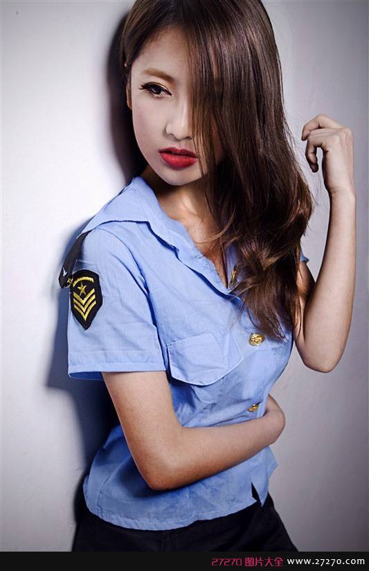 美女警花制服迷人生活片